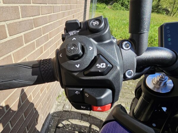 Yamaha MT 09 - Afbeelding 6