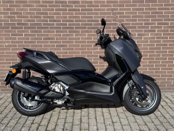 Yamaha Xmax 300 Tech max + - Afbeelding 2