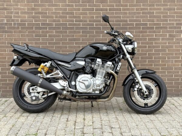 Yamaha XJR 1300 - Afbeelding 2