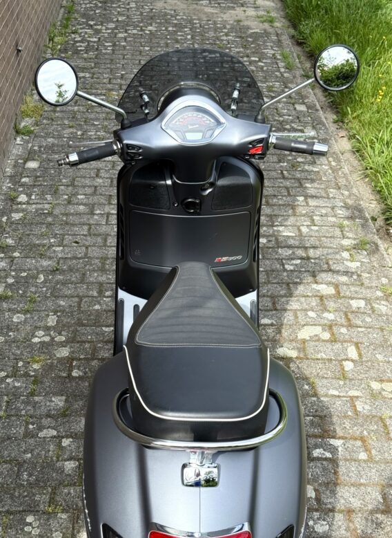 Vespa gts 300 - image 9