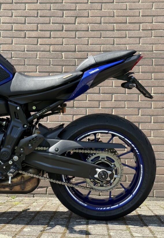 Yamaha mt 07 - image 12