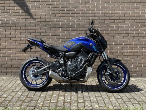 Yamaha mt 07 - image 3