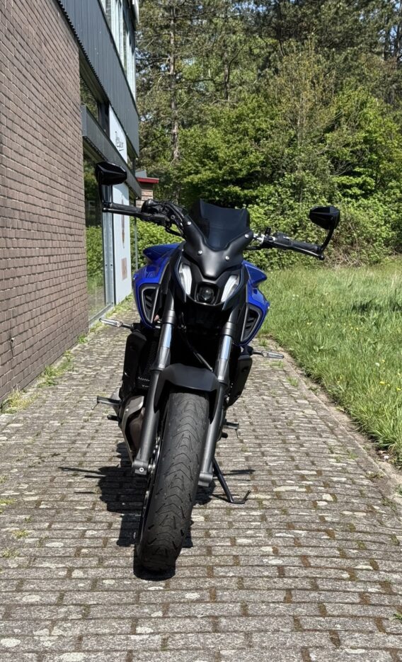 Yamaha mt 07 - image 13