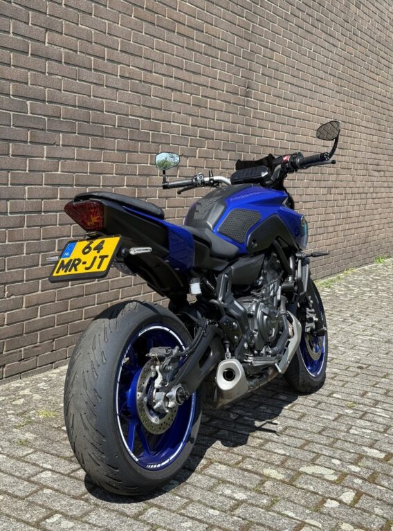 Yamaha mt 07 - image 4