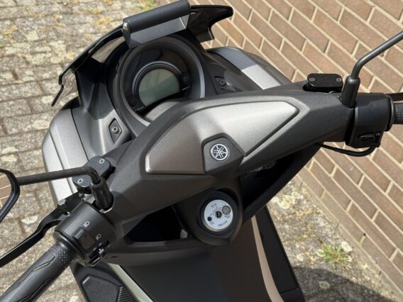 Yamaha N-max 155 - Afbeelding 11
