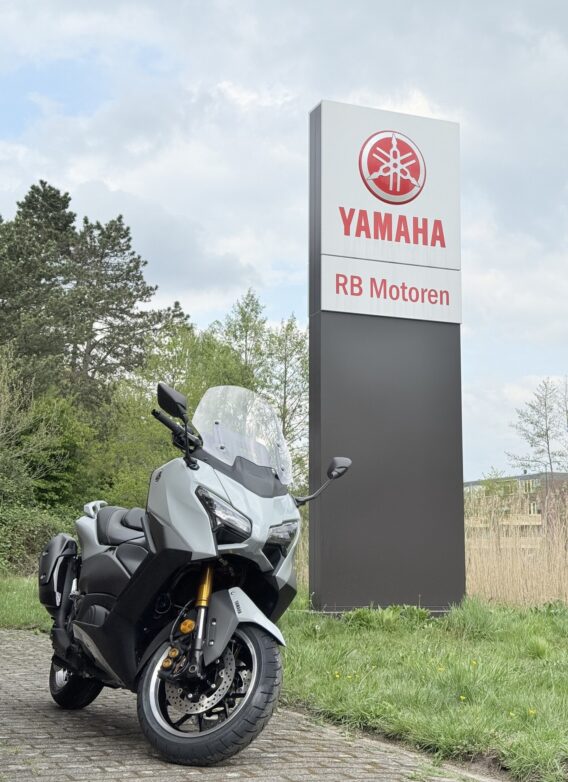 Yamaha t-max xp 560 a tech max - image 11