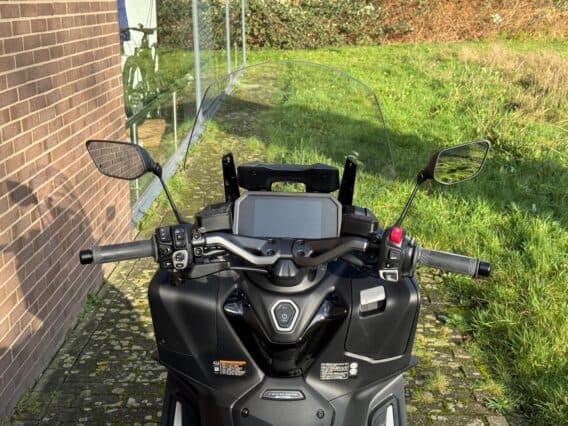 Yamaha t-max xp 560 a tech max - image 5