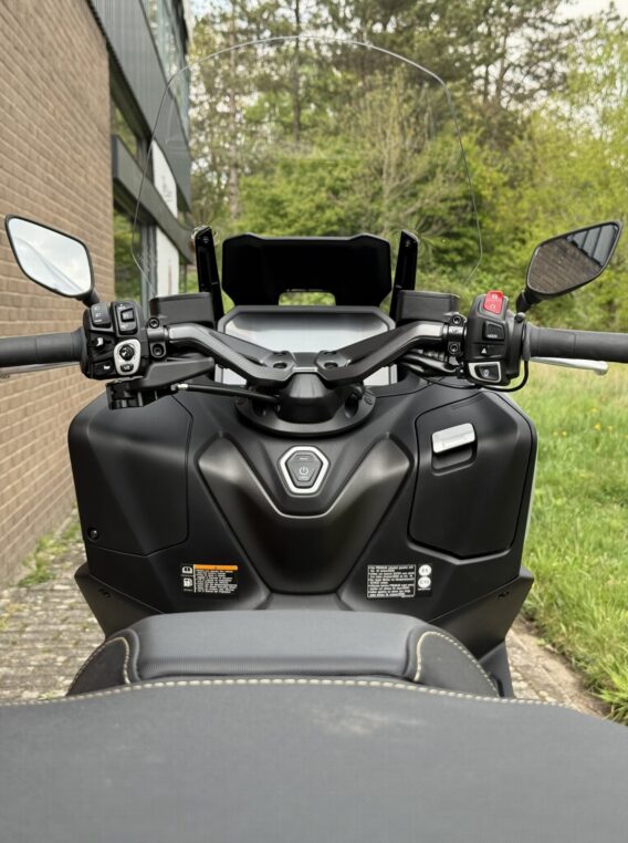 Yamaha t-max xp 560 a tech max - image 7
