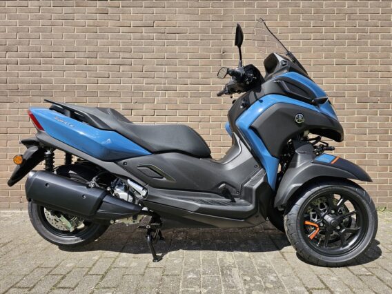 Yamaha tricity 300