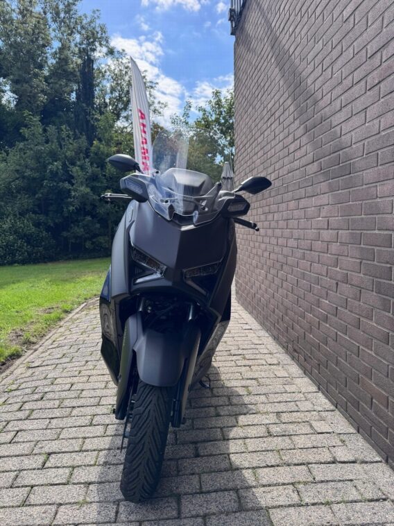 Yamaha Xmax 300 Tech max + - Afbeelding 5