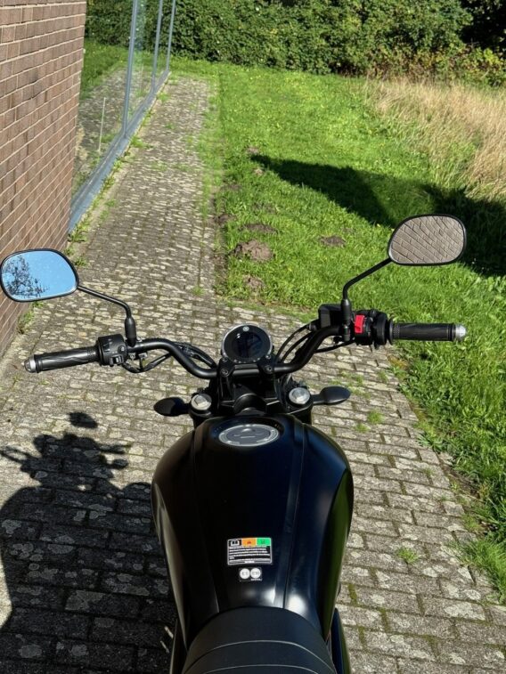 Yamaha xsr 125 - image 4