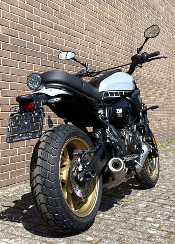 Yamaha xsr 700 legacy yamaha xsr700 l - image 7