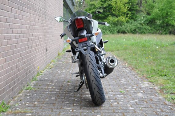 Yamaha yzf r125 anniversary - image 9