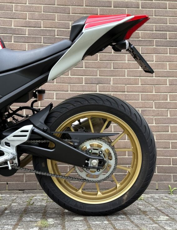 Yamaha yzf r125 anniversary anniversa - image 15