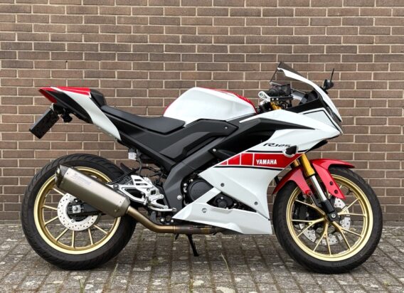 Yamaha yzf r125 anniversary anniversa - image 3